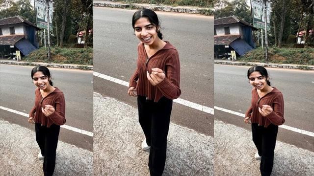 Beautiful College Indian Slim Gf Fucked With Lover